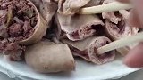街头美食韩式米肠，配上蘸料还吃不腻，一星期我能来吃四次