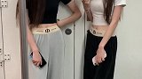成都地铁二号线,这对双胞胎身材和颜值都太完美了吧