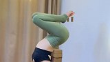 倒立练习大树底下无大草、依赖任何人都不如自己是强者