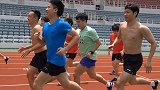 五一小长假国乒不停练：马龙许昕赤膊长跑 国乒众将挥汗如雨