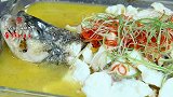 鲈鱼这样做汤鲜味美，肉质滑嫩，酸辣适口，开胃下饭