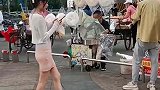 在一声声的魔性棉花糖叫卖声中，我逐渐迷失了自己