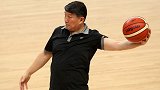 队内训练62岁宫鲁鸣亲自上阵 突破秒传宝刀不老
