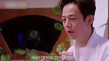 热巴真不愧是女汉子，什么东西都往头上甩，何炅：放过你的头吧