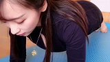 坚持锻炼，传播正能量，这样就不会不符合社区规范了