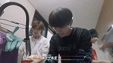 姚琛教焉栩嘉学四川话，嘉嘉记忆掉线，乱改名字逗笑南南