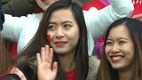 历史性杀进U23亚洲杯半决赛 越南美女球迷为球队助威