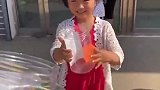 七彩童年：看妹妹是搞笑的不