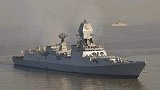 两艘军舰左右夹击，美神盾舰被迫终止行动，伊朗感谢大国帮忙