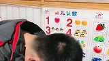 俩月没见的舅舅，看到小外甥就各种蹂躏，幸好妈妈及时救场！