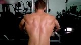 10个健身房训练动作 让你练遍全身肌肉成为男神