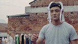 宅男帮美女晒内衣，却被美女误会，这下有好戏看了！