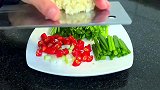 香菜拌牛肉这样做方法简单，鲜香入味，香辣过瘾，真是好吃又下饭