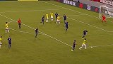 J罗在哥伦比亚4-2战胜美国的比赛中世界波破门
