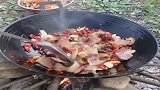 贵州人才能看懂的野炊方式，看完，能否吊起你的胃口？