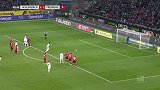 第49分钟门兴格拉德巴赫球员本塞拜尼射门 - 被扑