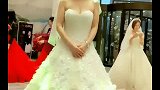 婚纱走秀来一个