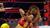 WWE-16年-RAW第1228期：女子单打赛贝莉VS福克斯-全场