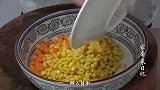 厨师长教你玉米烙的正确做法，香酥可口味道棒，你觉得怎么样？