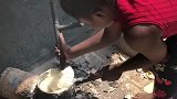 非洲的保姆做饭，居然用保安的棍子煮西马，不干不净吃了没病！