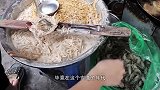 乍一看是一块蜂巢，没想到却是牛人制作的蛋糕，网友：真假难辨