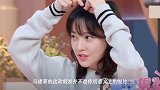冯提莫现场卸妆摘假发,看到她将假发摘下一瞬间,何炅都吓了一跳