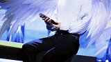 肖战斥私生 5日，肖战发文斥责私生跟组跟车跟机跟酒店等行为，称这种行为严重影响自己在剧组的工