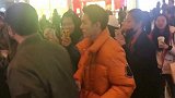“口红一哥”李佳琦花1亿买豪宅？助理回应：假的