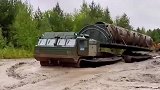 真正的陆地巡洋舰！DT-30全地形装甲车，在沼泽地里都能做到健步如飞
