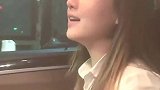 美女姐姐坐在车上说唱就唱，清唱一首《后来》，听的人都听哭了
