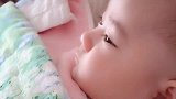萌娃躺在床上的时候，真的好安静呀
