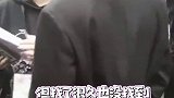 李振宁没有座位 李振宁 参加时尚时尚盛典,主办方没安排座位,有点惨。mahb时尚先生盛典