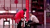 贾冰的小品太逗了，他把歌词说出来后，我就唱了起来