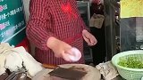 街头年老店老板一直坚持元一碗猪肚汤，其心可贵。