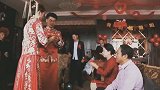 叔,一样都是小棉袄,你这个小棉袄咋还漏风呢,哈哈