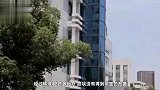 5岁男孩膝盖红肿反复高烧，手术取出1根毛刺：1个月前睡凉席扎的