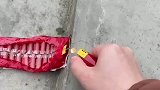 这一顿晃，鞭都迷糊了