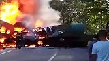 火光冲天！浙江丽水3车连撞 司机当场死亡