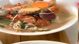 朋友带我去吃海鲜面，一碗180，当地消费算不算贵的？