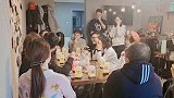 先扩大圈子，才有更多机会脱单脱单