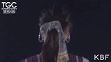 日模时尚走秀：精彩开口设计，贴身时尚满满！