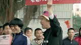 疯狂的公牛：哪里都不缺熊孩子，无事打人家牛，导致牛发狂了