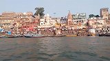 来看看真实的印度恒河，拍摄于印度特大城市瓦拉纳西