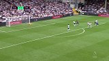 忍不住了！双方缠斗近10分钟 本特克拿球就射