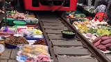 泰国铁路菜市场著名菜市场