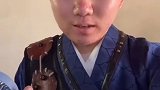 第一次当群演，竟然当了男主的替身！横店群演