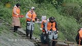 张艺兴喊小四岁李雪琴为姐，全程客套太高冷，温柔只给了杨紫