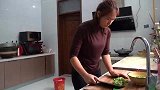 农村儿媳学蒸老式花卷，咸香流油吃着解馋，这下算是出师了