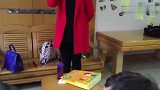 暖心！领养萌娃和外国爸妈的第一次见面，这一刻，只有感动