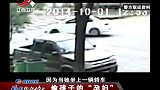 传奇故事：护士拿走婴儿做检查，妈妈看一眼她的指甲，立马报警